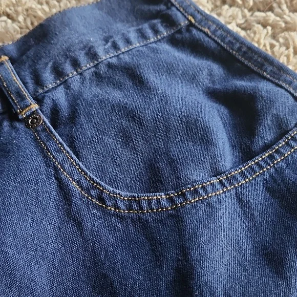 NWT Venezia Jeans Dark Blue Denim Women's Shorts Size 26 - Picture 3 of 8